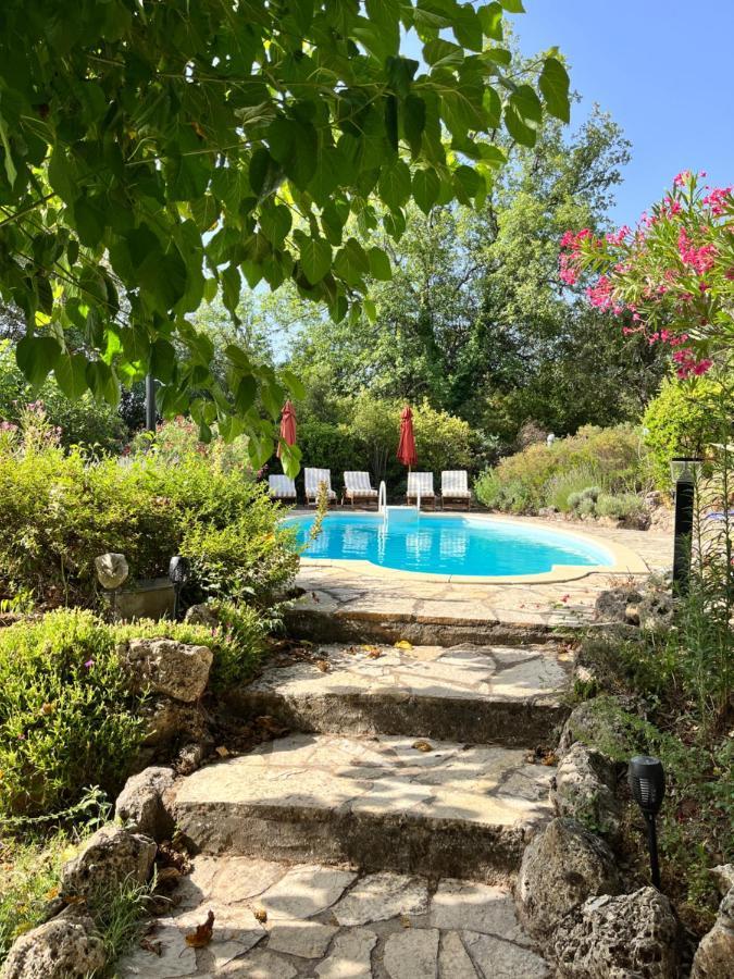 La Parenthese Du Var - Gite Avec Grande Terrasse Vue Sur Piscine Saint-Antonin-du-Var Exterior photo